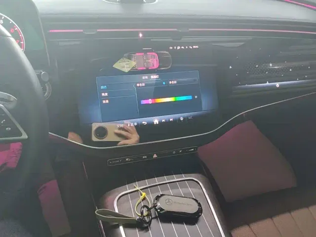 Mercedes-Benz E-Class — Фото автомобиля 12