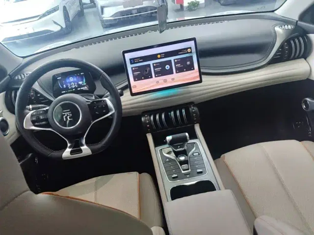 BYD Yuan PLUS — Фото автомобиля 9
