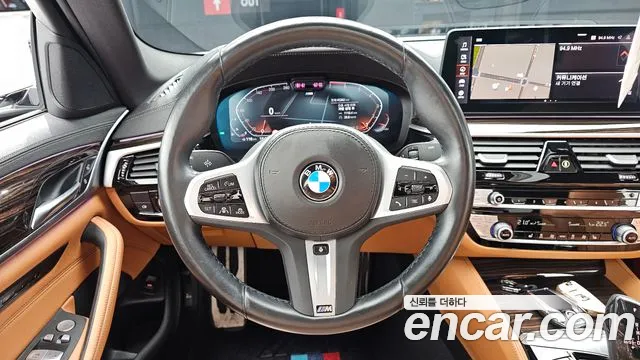 BMW 5 Series G30 — Фото автомобиля 19