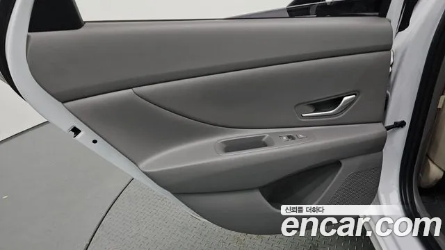 Hyundai Avante — Фото автомобиля 14