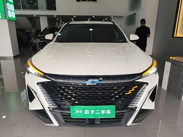 Changan X5 Plus — Фото автомобиля 2
