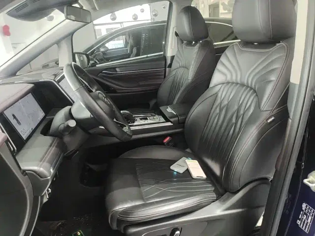 GAC Trumpchi M8 — Фото автомобиля 14