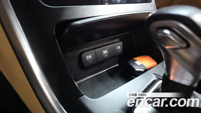 Kia Canival Carnival 4 поколение 9 мест Prestige — Фото автомобиля 30