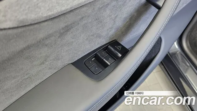 Tesla Model Y — Фото автомобиля 7