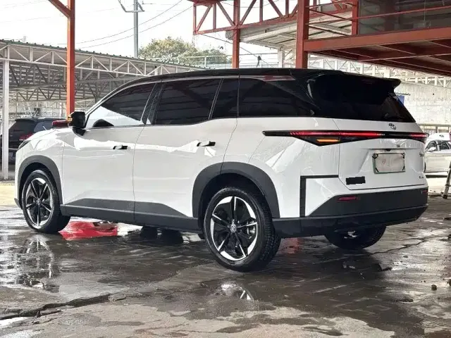 Toyota BoZhi 3X — Фото автомобиля 3