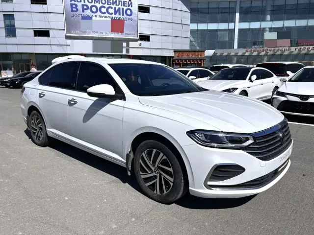 Volkswagen Lavida — Фото автомобиля 3