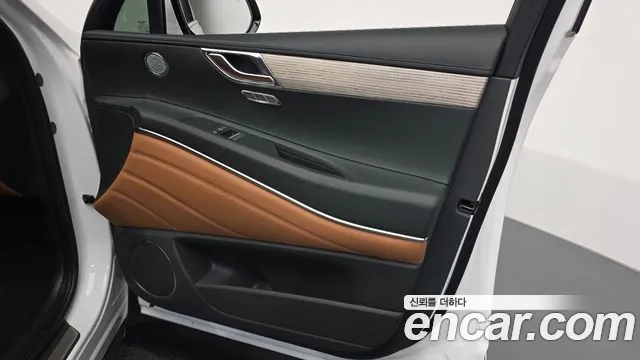Genesis GV80 — Фото автомобиля 13