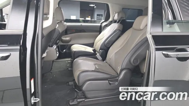 Kia Carnival 4th Gen — Фото автомобиля 16