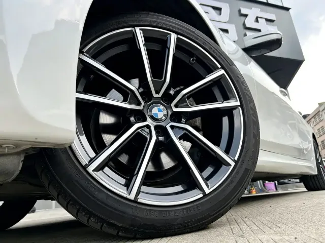 BMW BMW 3 Series 2022 325Li M Sport Package — Фото автомобиля 6
