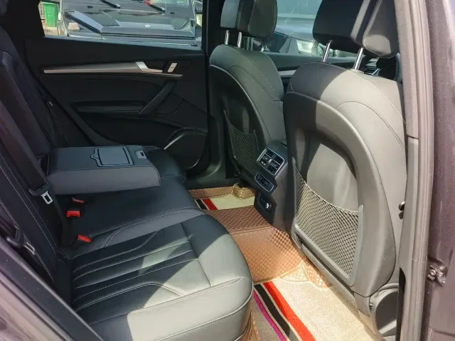Audi Q5L — Фото автомобиля 8