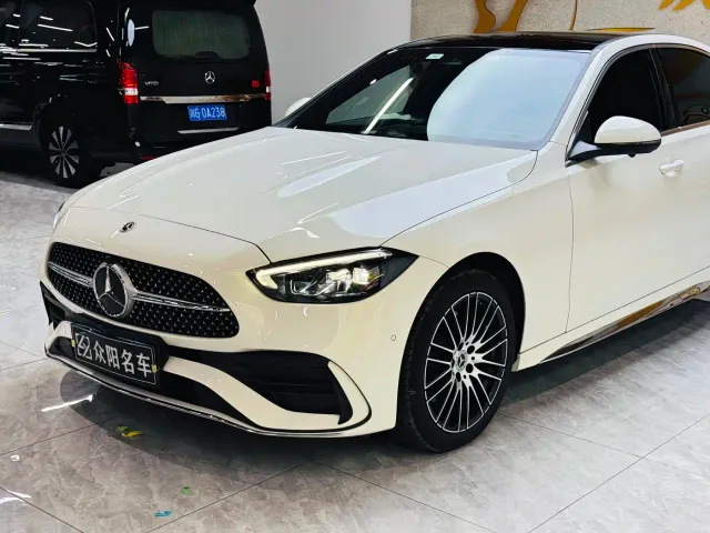 Mercedes-Benz C-Class — Фото автомобиля 4