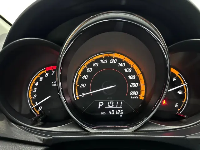 Toyota YARiS L Zhi Xuan — Фото автомобиля 17