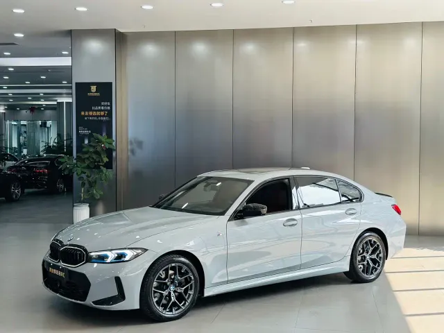 Фотография автомобиля — BMW 3 Series