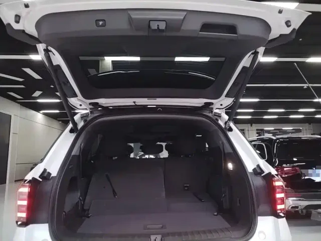 Ford Edge — Фото автомобиля 18