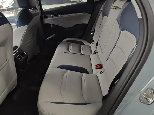 Geely Xingrui — Фото автомобиля 5