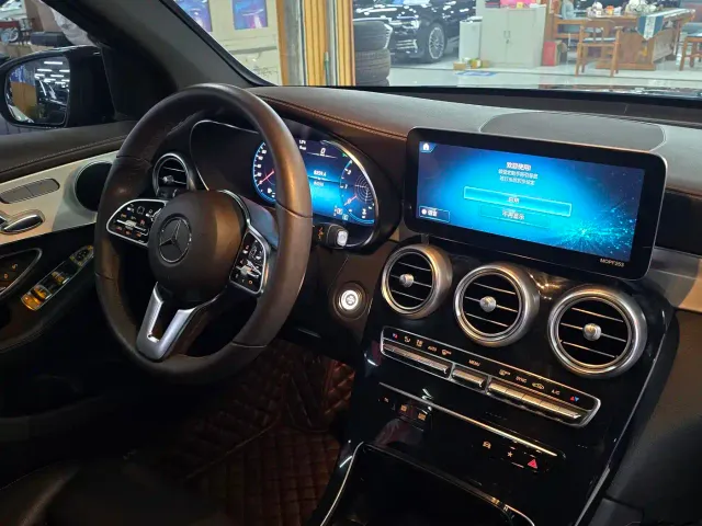 Mercedes-Benz GLC-Class — Фото автомобиля 10