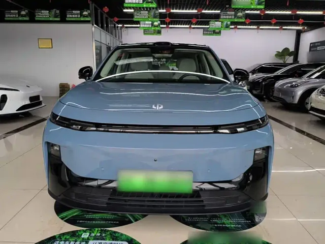 Leapmotor B10 — Фото автомобиля 2