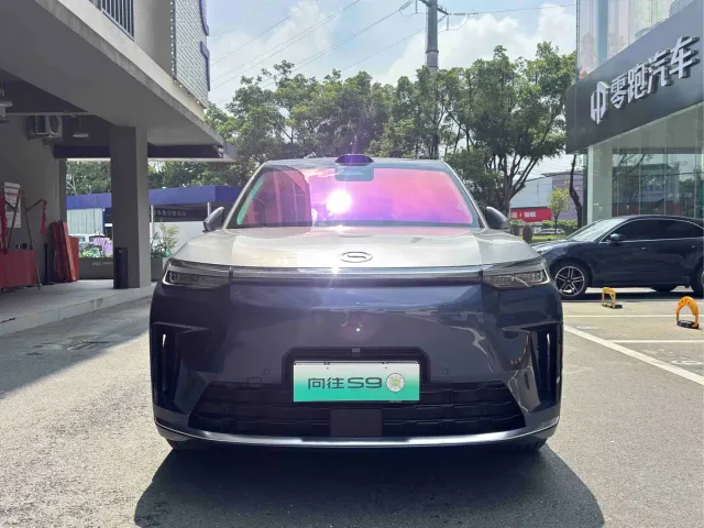 Фотография автомобиля — GAC Trumpchi Xiangwang S9
