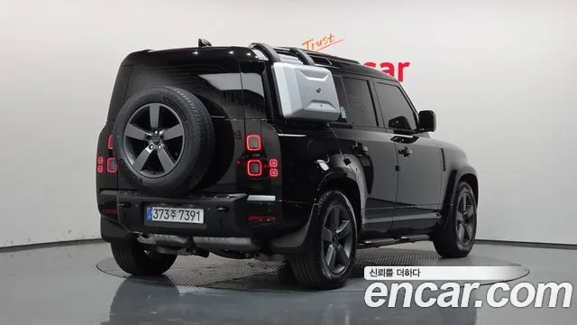Land Rover Defender L663 — Фото автомобиля 2