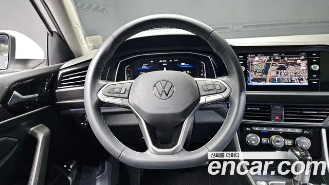 Volkswagen Jetta — Фото автомобиля 11