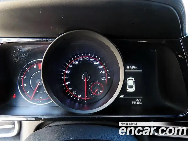 Hyundai Avante CN7 — Фото автомобиля 9