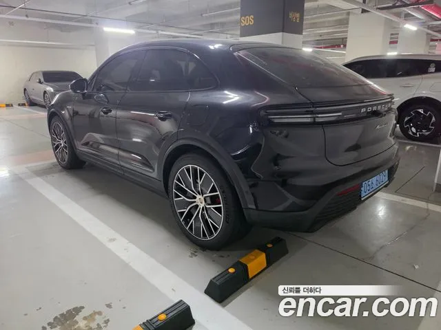 Porsche Macan — Фото автомобиля 4