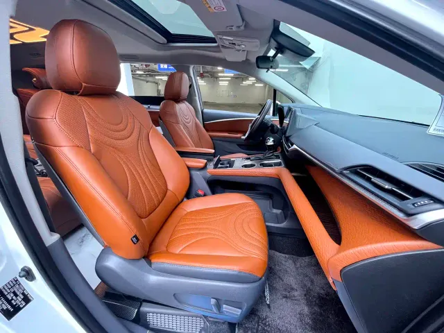 Toyota Sienna — Фото автомобиля 9
