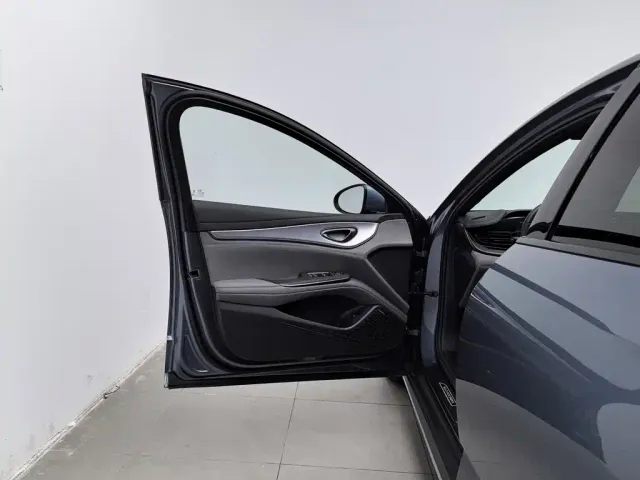 BYD Seal 07 DM-i — Фото автомобиля 8