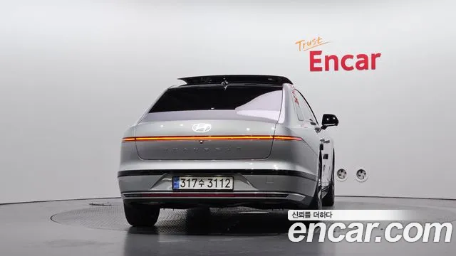 Hyundai Grandeur GN7 — Фото автомобиля 4