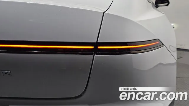 Hyundai Grandeur GN7 — Фото автомобиля 8
