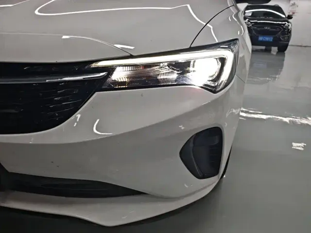 Buick Verano — Фото автомобиля 23