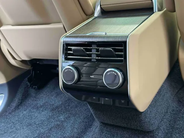 Land Rover Range Rover — Фото автомобиля 15