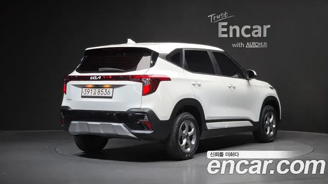 Kia Seltos Новый Seltos Бензин 2.0 2WD — Фото автомобиля 2