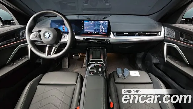 BMW iX2 — Фото автомобиля 6