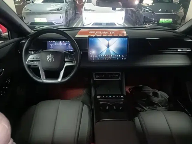 BYD Qin L — Фото автомобиля 9