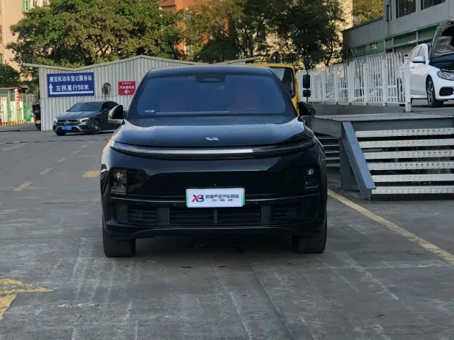 Li Auto L7 — Фото автомобиля 2