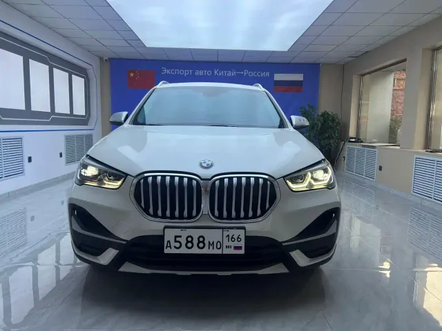 BMW X1 — Фото автомобиля 2