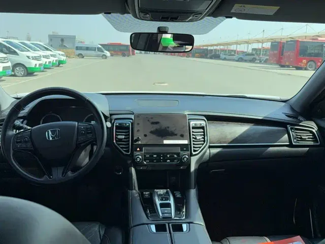 Honda UR-V — Фото автомобиля 9