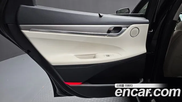 Hyundai Grandeur New — Фото автомобиля 14