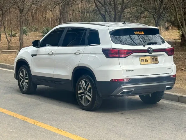 Changan CS75 — Фото автомобиля 16