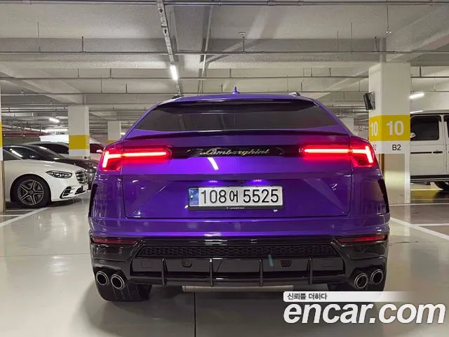 Lamborghini Urus — Фото автомобиля 5