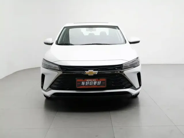 Chevrolet Monza — Фото автомобиля 3