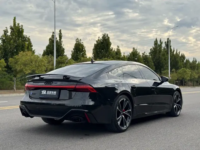 Audi A7 — Фото автомобиля 4