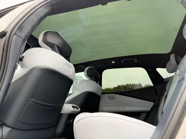 Lynk & Co Z10 — Фото автомобиля 9