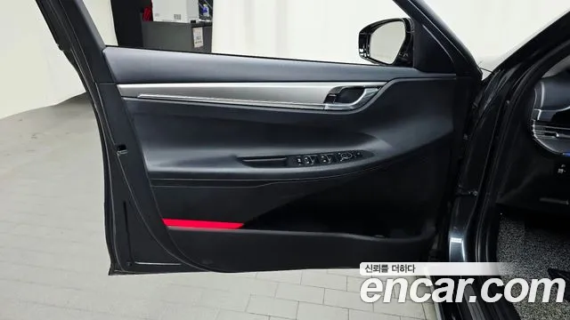 Hyundai Grandeur New — Фото автомобиля 13
