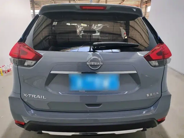 Nissan X-Trail — Фото автомобиля 3