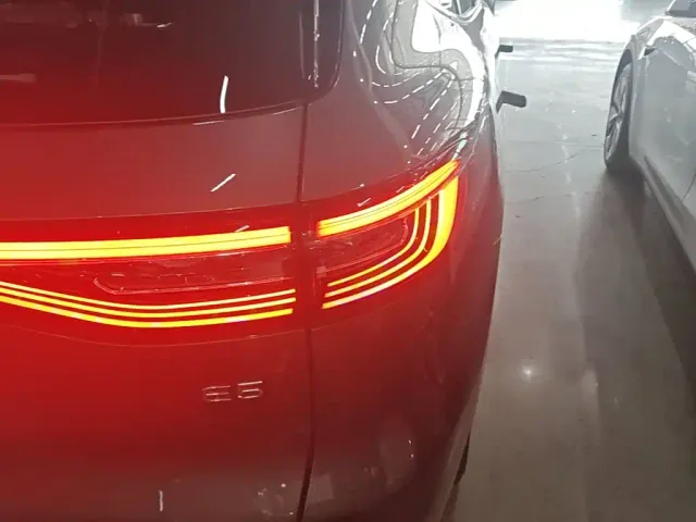 Geely Galaxy E5 — Фото автомобиля 7