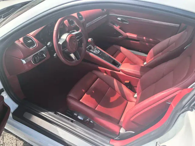 Porsche 718 — Фото автомобиля 5