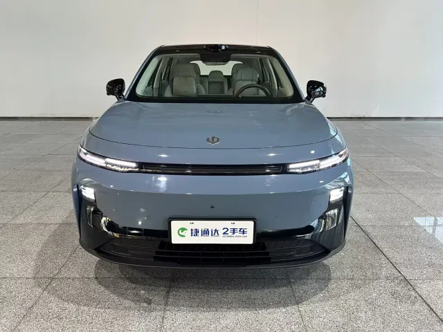 Leapmotor B10 — Фото автомобиля 22