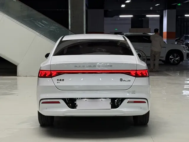 BYD Qin PLUS — Фото автомобиля 6